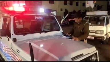 जगाधरी: थाना शहर यमुनानगर के प्रभारी ने रात्रि के समय मॉडल टाउन में गलत पार्किंग और काले शीशे वाले वाहनों के काटे चालान