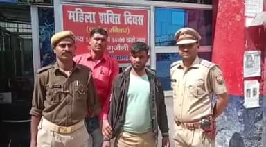 कानपुर: गुजैनी के तात्याटोपे नगर में पर्स लूटकर भाग रहे लुटेरे को युवक ने बाइक से दौड़ाकर पकड़ा, पुलिस को सौंपा