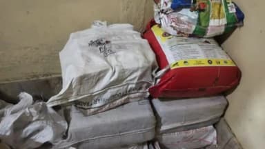 सागर नगर: खाद्य सुरक्षा विभाग द्वारा बाहुबली कॉलोनी स्थित एक मकान पर की गई छापेमारी, संदेहास्पद जगह से मिला मिलावटी खाद्य पदार्थ