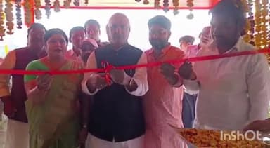 जहानाबाद: काको रोड स्थित फर्नीचर मॉल का पूर्व मंत्री सह टेकारी विधायक डॉ. अनिल कुमार ने किया उद्घाटन