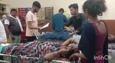 दौसा: दोसा मिडवे के समीप पिकअप पलटने से दो घायल जिला चिकित्सालय में कराया भर्ती