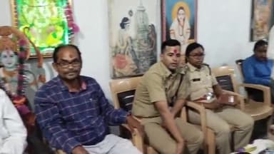 कुरूद: बगदेही में SDOP व टीआई ने सामुदायिक पुलिसिंग हेतु ली बैठक, साइबर क्राइम, ठगी सहित अन्य अपराधों से बचने बताए उपाय