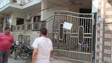 मथुरा: कृष्णा नगर स्थित एक भाजपा नेता के घर के आगे खड़ी गाड़ी हुई चोरी, पीड़ित ने पुलिस से लगाई मदद की गुहार