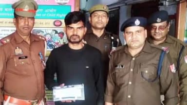 मुरादाबाद: जीआरपी पुलिस मुरादाबाद ने ट्रेनों में चोरी की वारदात को अंजाम देने वाले एक शातिर चोर को मोबाइल के साथ किया गिरफ्तार