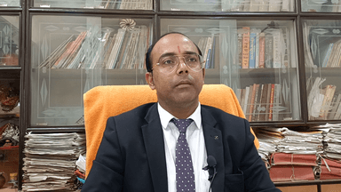 Real Hero v/s Gangste वेवसरीज गैंगस्टर के कलाकार ,बाउंसर द्वारा रियल हीरो अधिवक्ता को न्यायिक कार्य से रोकना गैरकानूनी