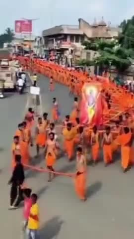 सनातन धर्म आज पूरे विश्व में विस्तार कर रहा है, ऐसा भगवामय दृश्य देखकर हृदय प्रसन्न हो गया..❤️

 “जय श्रीराम”🚩जय गोविंद