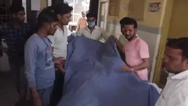 एटा: तहसील सदर के अंगदपुर के पास कार ने बाइक में मारी टक्कर एक की मौत एक गंभीर रूप से घायल हायर सेंटर रेफर