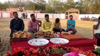 राष्ट्रीय सूड़ी समाज धनबाद कमेटी द्वारा होली मिलन समारोह कोलाकुसमा शिव मंदिर में संपन्न हुआ|