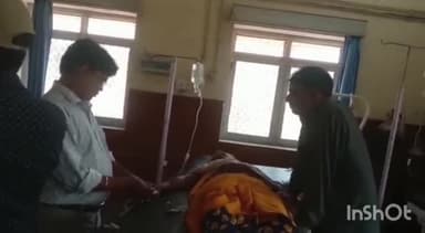 दौसा: राम विहार कॉलोनी में सर्पदंश से महिला की बिगड़ी तबीयत जिला चिकित्सालय में कराया भर्ती