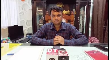 उन्नाव: जनपद में स्वयं सहायता समूह की महिलाओं द्वारा फूलों से बनाया जा रहा है हर्बल गुलाल, सीडीओ ऋषि राज ने दी जानकारी