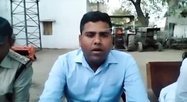 पवई: एसडीओपी सौरभ रत्नाकर ने आगामी त्यौहारों के मद्देनजर कस्बे में आयोजित शांति समिति की बैठक को लेकर दी जानकारी