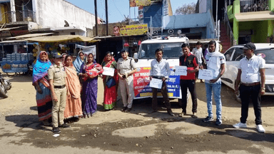 सिंगरौली: SP के निर्देश पर जिले में यातायात नियमों का पालन कराने व सड़क सुरक्षा हेतु चौराहों पर महिला पुलिसकर्मियों ने संभाली कमान