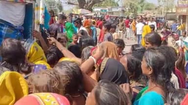 बिहपुर: बिहपुर में घर से टहलने निकले एक शिक्षक की अज्ञात वाहन की टक्कर से हुई मौत, ग्रामीणों और परिजनों ने किया सड़क जाम