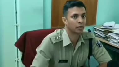 पालीगंज: बिक्रम थाना क्षेत्र में ASP ने तीन दलालों से बचने के लिए ग्रामीणों को आगाह किया