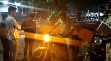 कुरूद: तीन सवारी,कान फोड़ू साइलेंसर से आवाज वाले बाइकर्स पर कुरूद पुलिस कस रही शिकंजा