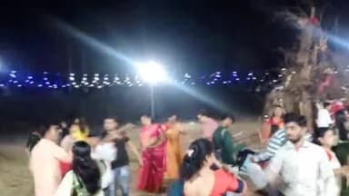 चित्तौड़गढ़: चित्तौड़गढ़ शहर सहित जिले भर में हर्षोल्लास से हुआ होलिका दहन