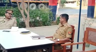 नवाबगंज: अहमदपुर चौकी पर आगामी त्यौहार होली व शब-ए-बारात को लेकर शांति समिति की हुई बैठक, शांति व्यवस्था कायम रखने की अपील की गई