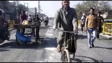 मुरादाबाद: करुला डबल फाटक का पुल 42 दिन के बाद दो पहिया वाहन और पैदल यात्रियों के लिए हुआ शुरू, 6 से 7 किलोमीटर का कम हुआ सफर