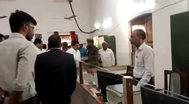 जौनपुर: जिला अधिकारी अनुज झा ने आज कलेक्ट्रेट का किया निरीक्षण, दिए आवश्यक निर्देश