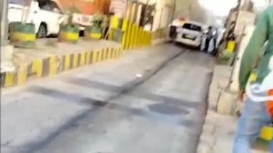 नवाबगंज: अहमदपुर टोल प्लाजा पर बाराबंकी जाते समय हनुमानगढ़ी के महंत राजू दास का समाजिक कार्यकर्ताओं ने किया भव्य स्वागत