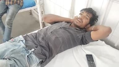 बारां: भूल भुलैया चौराहे के समीप सड़क दुर्घटना में बाइक सवार हुआ घायल, ज़िला अस्पताल में कराया गया भर्ती