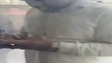 गौनहा: नरकटियागंज रेलवे स्टेशन पर चली गोली एक व्यक्ति घायल , अपराधी गिरफ्तार ।