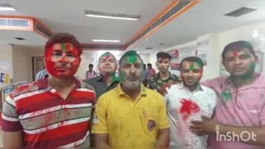 पलवल: LIC कार्यालय में धूमधाम से मनाया गया होली पर्व, ब्रांच मैनेजर ने दीं शुभकामनाएँ