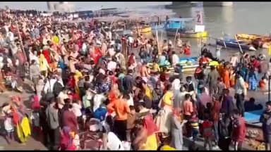 धनौरा: पूर्णिमा पर गजरौला के बृजघाट में तिगरी गंगा धाम में श्रद्धालुओं ने लगाई आस्था की डुबकी, हाईवे पर लगा जाम