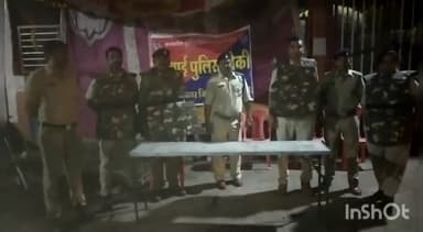 सारंगपुर: जिला पुलिस अधीक्षक के निर्देश पर पुलिस प्रशासन द्वारा त्योहरों को लेकर नगर में की जा रही पेट्रोलिंग