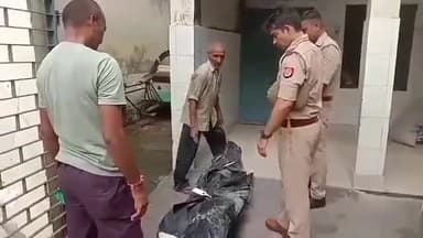 मुरादाबाद: कटघर थाना क्षेत्र में रेल लाइन पार का समय में युवक की ट्रेन की चपेट में आने से हुई मौत, पुलिस ने शव पोस्टमार्टम को भेजा