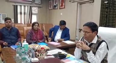 रायबरेली: जिले में होली त्योहार को लेकर स्वास्थ्य विभाग हुआ अलर्ट, सीएमओ डॉ वीरेंद्र सिंह ने डॉक्टरों की लगाई इमरजेंसी ड्यूटी