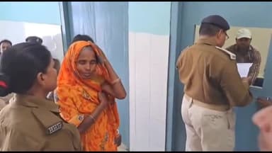 बिहार: ताड़ापर गांव से शराब के साथ दो महिला और तीन पुरुष गिरफ्तार