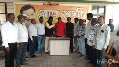 दुर्ग: आंध्रा उत्कल समाज के प्रमुखों ने आज सांसद विजय बघेल के निवास सेक्टर 5 जाकर पलासा बरहमपुर के लिए नई ट्रेन चलाने रखी मांगा