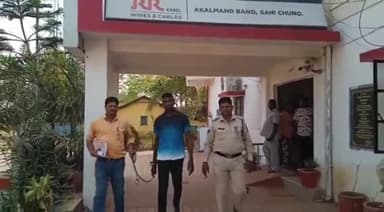 अभनपुर: शांति भंग के आरोप में खोरपा निवासी युवक के विरुद्ध पुलिस ने की प्रतिबंधात्मक कार्रवाई