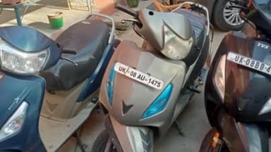 हरिद्वार: नगर कोतवाली पुलिस ने मनसा देवी मार्ग पर सवारियां ले जा रही 3 स्कूटी को किया सीज