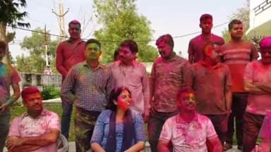 टोंक: जिला कलेक्टर आवास पर पुलिस अधीक्षक सहित पुलिस व प्रशासनिक अधिकारियों ने रंग गुलाल लगाकर मनाया रंगोत्सव