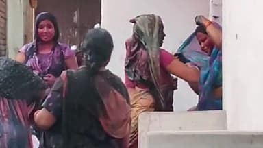 मांडू: हर्षोल्लास के साथ कुजू कोयलांचल क्षेत्र में मनाया गया होली ,उड़ी गुलाल लगाए ठुमके