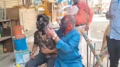 शुजालपुर: विधायक एवं राज्य शिक्षा मंत्री परमार ने होली के त्यौहार को ध्यान में रखते हुए रहवासी के साथ खेली होली किया,जनसंपर्क बधाई