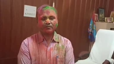 हरिद्वार: जेल अधीक्षक मनोज कुमार आर्य ने कैदियों द्वारा जेल में मनाई गई होली को लेकर दी विस्तृत जानकारी