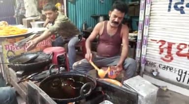 खुरई: खुरई में होली पर सिंधी समाज के हर घर में घीयर मिठाई का रहता है बड़ा महत्व, होली पर घीयर मिठाई की होती है पूजा