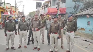 लोहरदगा: होली को लेकर लोहरदगा शहर में किसी भी स्थिति से निपटने के लिए पुलिस -प्रशासन चौकस, CCTV कैमरों से की गई शहर की निगरानी