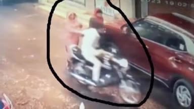 हुज़ूर: बैरागढ़ में अज्ञात बाइक सवार बदमाश ने एक महिला से सरेआम लूटा मोबाइल, घटना का सीसीटीवी फ़ुटेज आया सामने