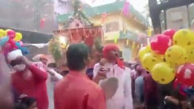 कांके: चुटिया में भव्य और शांतिपूर्ण तरीके से निकली फाग डोल जतरा, हजारों की संख्या में लोग हुए शामिल