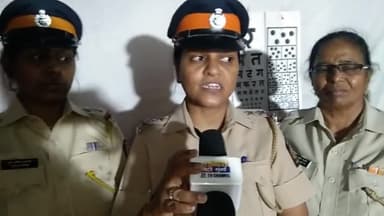 दिशा संस्था,एसएनडीटी महविद्यालय विद्यार्थी आयोजित विश्व महिला दिन विषयीPSIशर्मिला पाटील चेंबूर पोलीस ठाणे यांनी मांडल मत