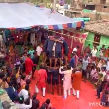 गोगरी: नगर क्षेत्र वार्ड संख्या 20 में मटका फोड़ होली कार्यक्रम का किया गया आयोजन, मौजूद रहे अनुमंडल पदाधिकारी