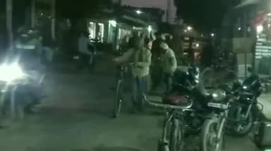 भदोही: सुरक्षा के दृष्टिगत पुलिस ने गुरुवार को ममहर व अन्य स्थानों पर की पैदल गश्त, दिलाया सुरक्षा का भरोसा