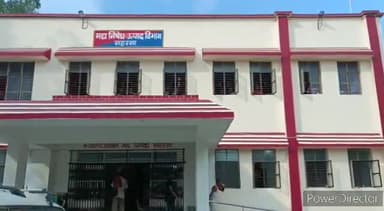 कहरा: उत्पाद पुलिस ने जिले के विभिन्न स्थलों पर छापेमारी कर 4 कारोबारी एवं दो शराबियों को किया गिरफ्तार, भेजा जेल