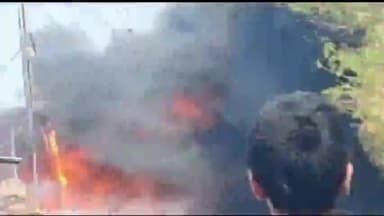 पटना ग्रामीण: राजीव नगर थाना इलाके के नेपाली नगर में लगी आग में कई झोंपड़ी जलकर हुई ख़ाक, लाखों की संपत्ति का हुआ नुकसान