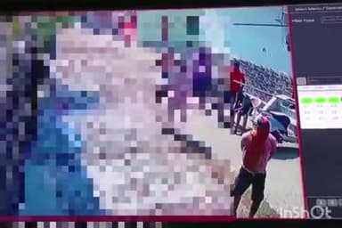 बरेली: थाना बरदारी क्षेत्र में घर में घुसकर महिला से मारपीट व अश्लील हरकत करने के आरोप में FIR दर्ज, घटना CCTV में हुई कैद