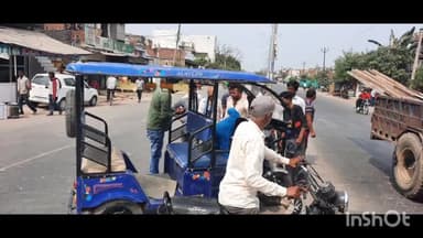 शाहबाद: मोहल्ला अल्हापुर चुंगी के पास ई-रिक्शा अनियंत्रित होकर के हाईवे पर पलटा, चालक घायल